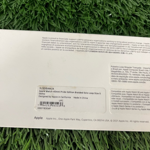 Apple Watch 40MM Pride Edition Braided Solo Loop SIZE 5 - Picture 2 of 3